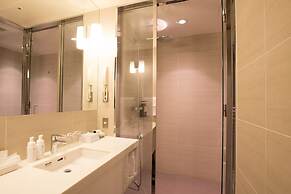 The Gate Hotel Kaminarimon by Hulic