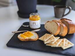 The Gate Hotel Kaminarimon by Hulic