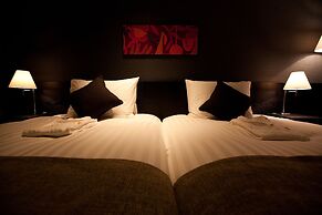 The Gate Hotel Kaminarimon by Hulic