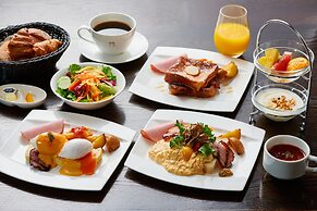 The Gate Hotel Kaminarimon by Hulic