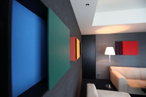 The Gate Hotel Kaminarimon by Hulic