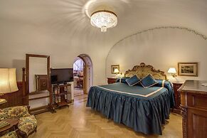 Navona Gallery Suites