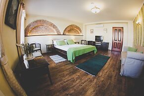 Hotel La Fresca