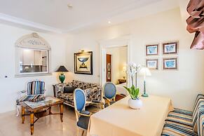 Guadalpin Suites