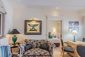 Guadalpin Suites