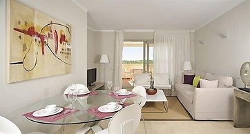 Las Colinas Golf & Country Club