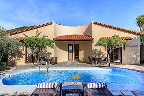Skopelos Holidays Hotel