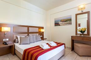 Skopelos Holidays Hotel