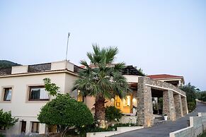Skopelos Holidays Hotel