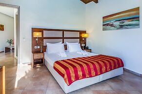 Skopelos Holidays Hotel