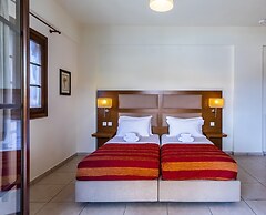 Skopelos Holidays Hotel
