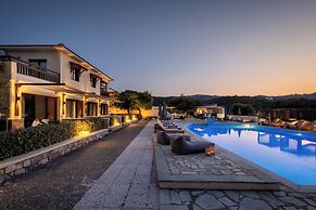 Skopelos Holidays Hotel