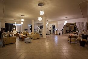 Skopelos Holidays Hotel