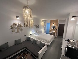 Skopelos Holidays Hotel