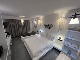 Skopelos Holidays Hotel