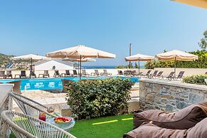 Skopelos Holidays Hotel