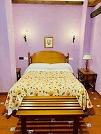 Hermanos Macías Hotel