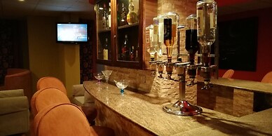 Vanda Hotel