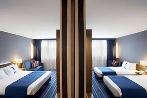 Holiday Inn Express Lisbon - Alfragide by IHG