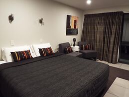 Avenue Motel