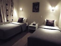 Avenue Motel