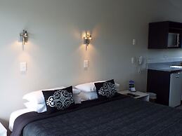 Avenue Motel