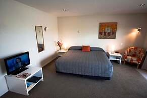 Avenue Motel