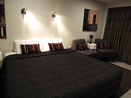 Avenue Motel