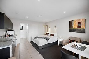 Avenue Motel