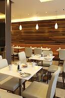 Park Grand Heathrow
