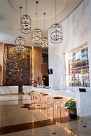 Crown Vista Hotel