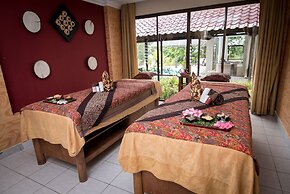 Crown Vista Hotel