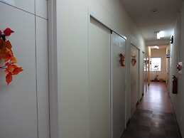 Grace Naha - Hostel