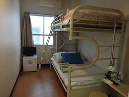 Grace Naha - Hostel