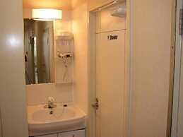 Grace Naha - Hostel