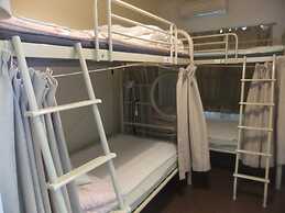 Grace Naha - Hostel