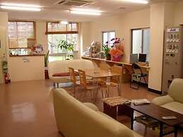 Grace Naha - Hostel