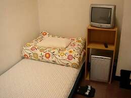 Grace Naha - Hostel