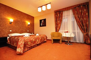 Hotel Karino Spa