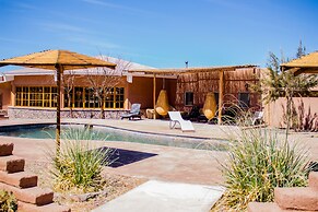 Hotel Iorana Tolache