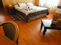 Hotel Iorana Tolache