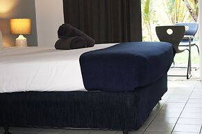 Coral Beach Lodge