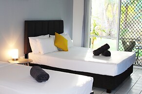 Coral Beach Lodge