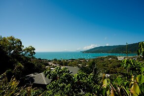 Sea Star Apartments