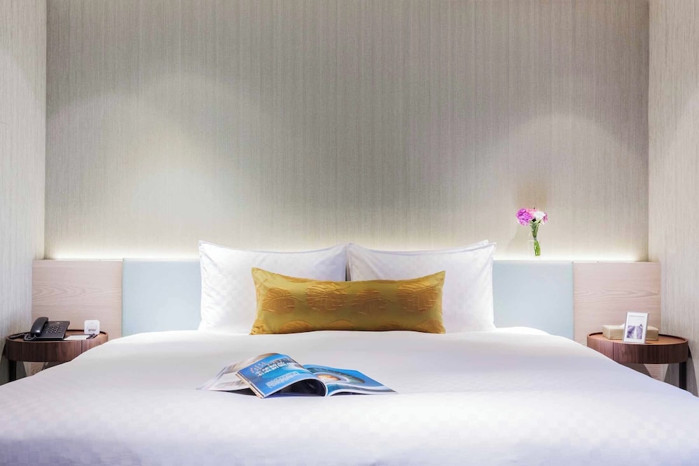 Pacific Business Hotel