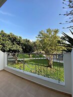 Manolis Apartments