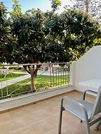 Manolis Apartments