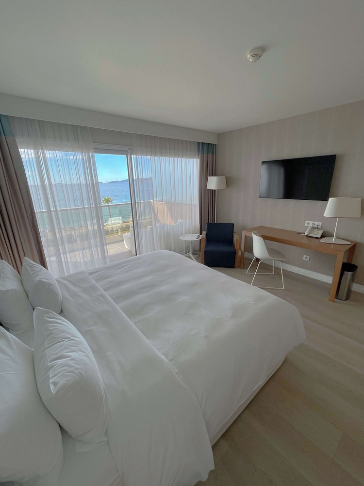 Radisson Blu Resort & Spa Ajaccio Bay