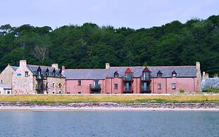 Dolphin Bay Suites