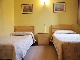 Hostal Delfos